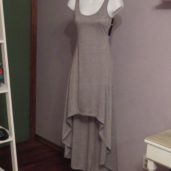 Hem & Thread Dresses & Skirts - Hem & Thread NWT Sleevless Dress